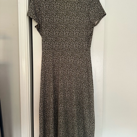Gilli wrap dress - Picture 5 of 6